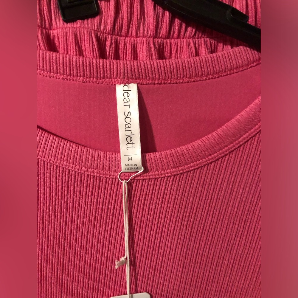 Vibrant Pink Oversized top and Wide Leg pants - Picture 2 of 4